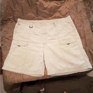 Men's Tan Cargo Shorts